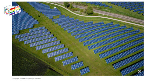 หลังคาบ้านในยุโรปติดตั้งแผงโซลาร์เซลล์จำนวนมาก ภายใต้โครงการ SolarTops เพื่อเปลี่ยนผ่านสู่พลังงานหมุนเวียน