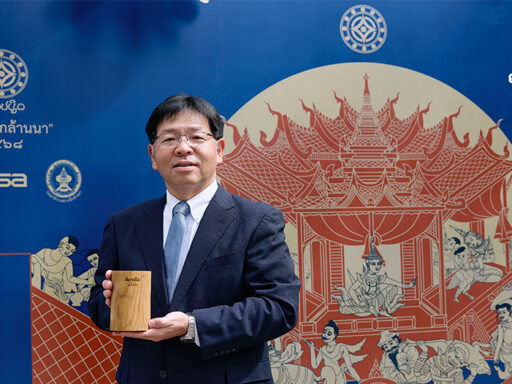 ถนนยางมะตอยผสมนวัตกรรม NEWTLAC จากขวดพลาสติก PET รีไซเคิล ใช้งานจริงในมหาวิทยาลัยเชียงใหม่ สะท้อนโครงสร้างพื้นฐานยั่งยืน