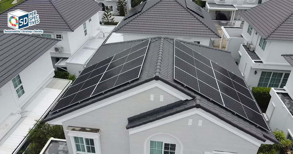 ภาพแผง Solar Rooftop บนบ้านพักอาศัย สะท้อนการลงทุนพลังงานสะอาดและลดค่าไฟระยะยาว