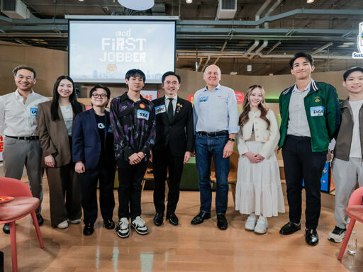 ซิกเว่ เบรกเก้ True Corporation พูดคุยกับ First Jobber เรื่อง Human AI, Future of Work และ Human Sustainability ในยุค AI D Perspectives : ESG & Business Strategy Media in Thailand